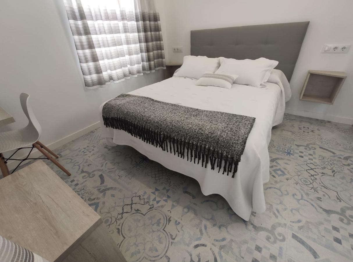 Hostal Oleo Auto Check-In Santander Exterior photo